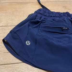 Lululemon Hotty Hot Short (2 1/2")